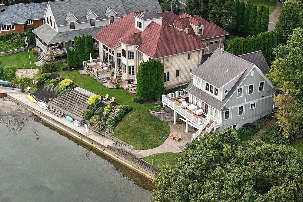 Aerial photograph of a waterfront estate on Lake Ontario near Rochester, New York